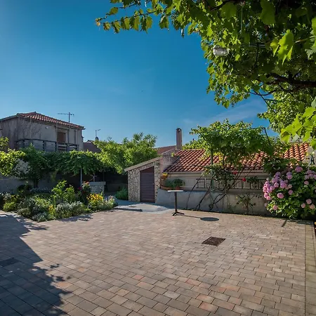 Apartman Sandra Krk Krk Town